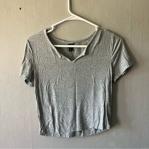 Wild Fable Grey Basic Tee Size Medium